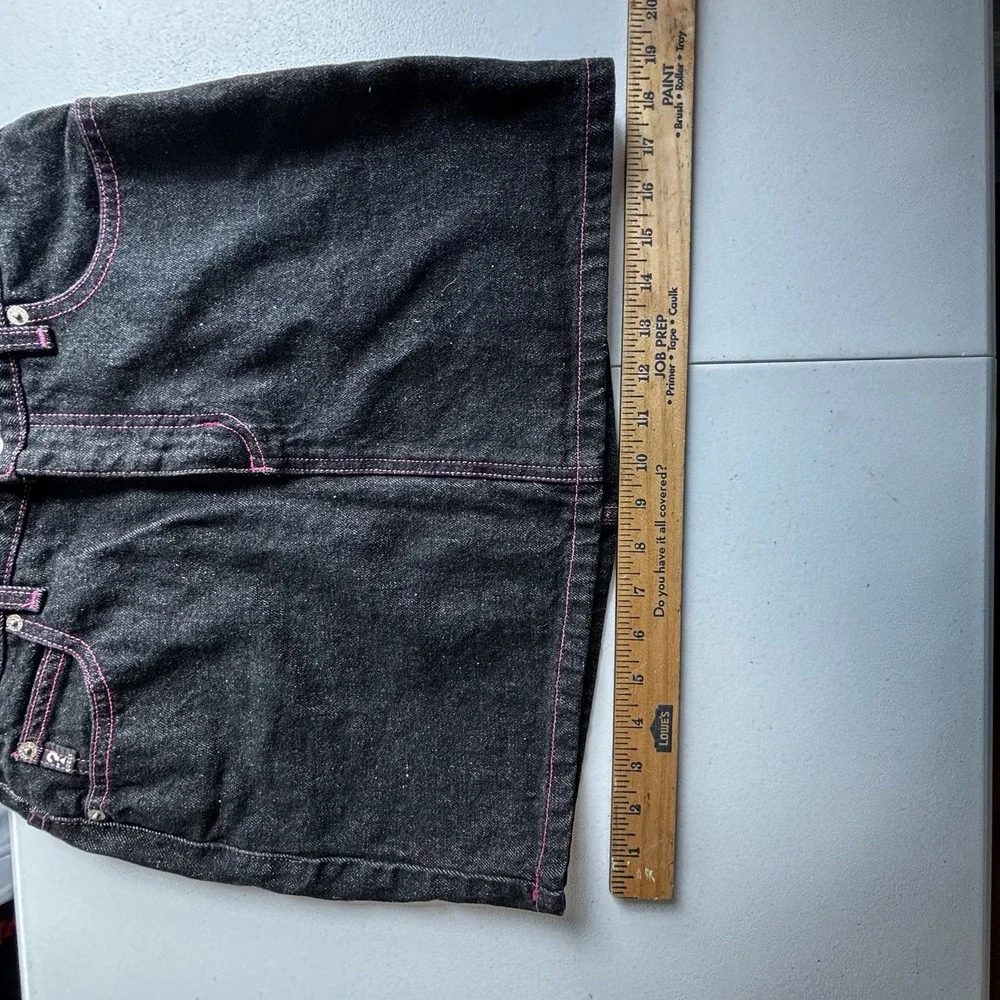 Women's Vintage 90's Guess Dark Denim Skirt Size‎ 29 Made In USA  Pink Stitching